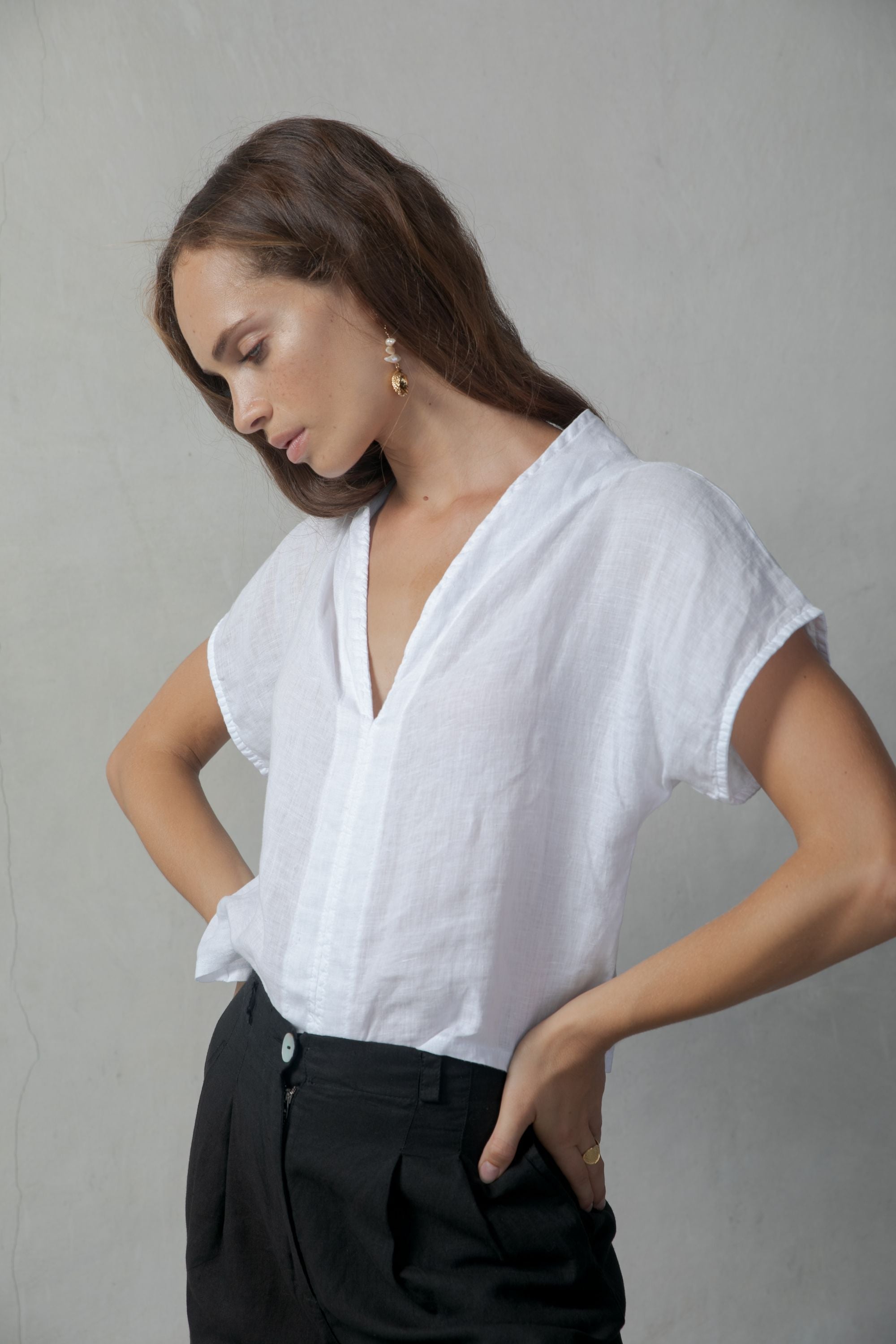Collo Alto Linen Top White Luxmii