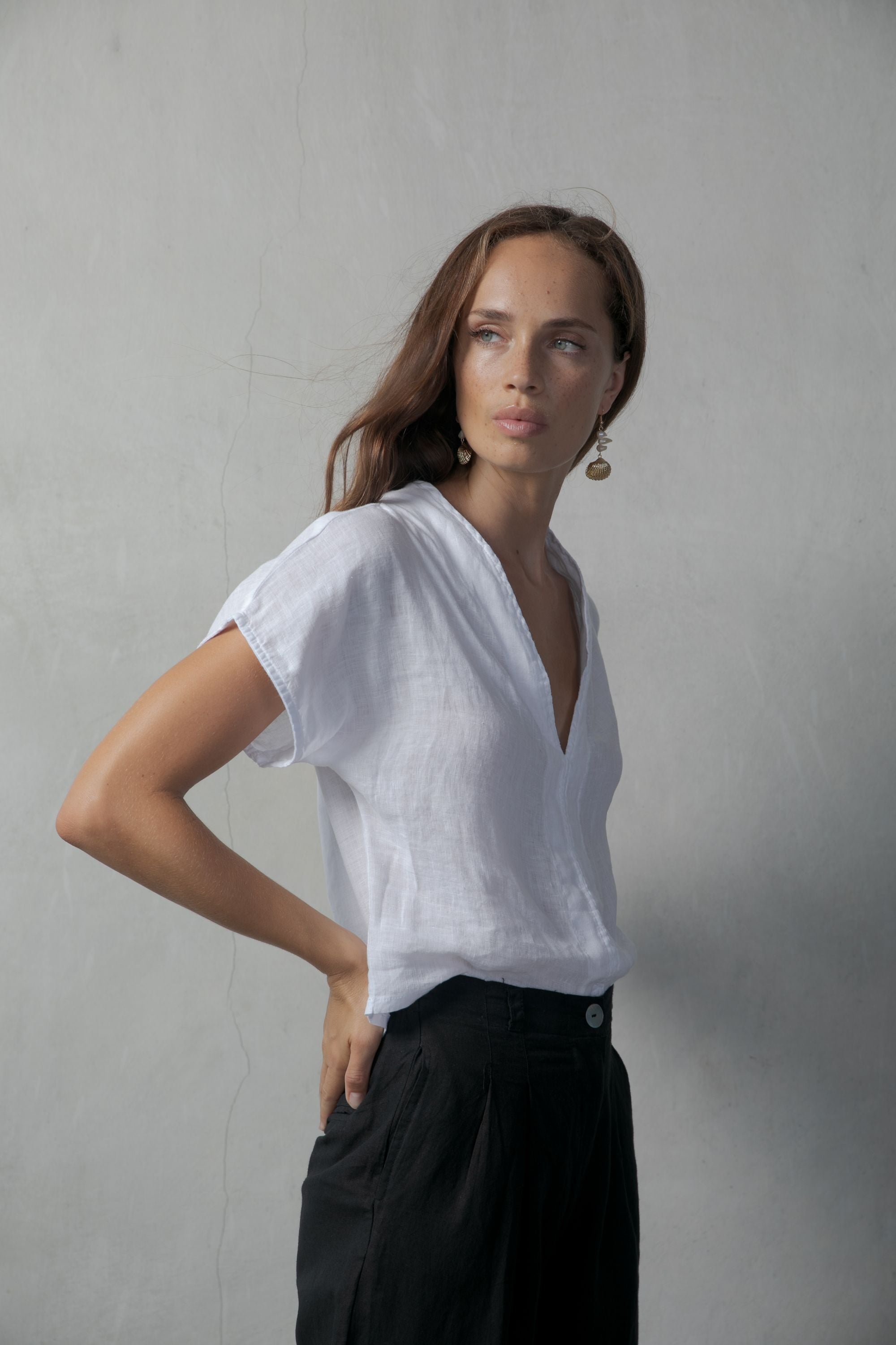 Collo Alto Linen Top White Luxmii