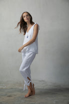 Tie-Knot Linen Capri Pants White Luxmii