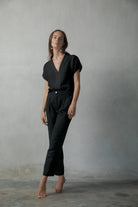 Cropped Collo Alto Linen Top Black - Luxmii