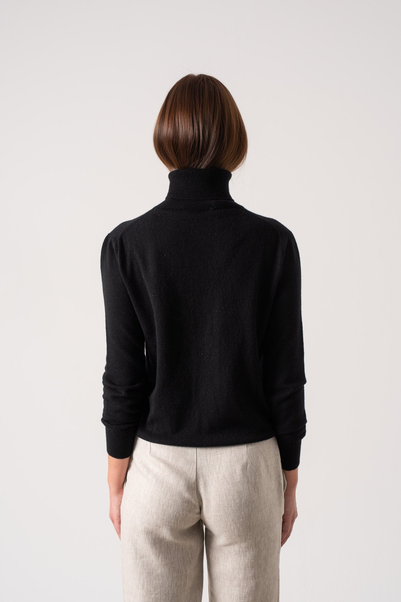 Ombra Cashmere Turtleneck Sweater Black Luxmii