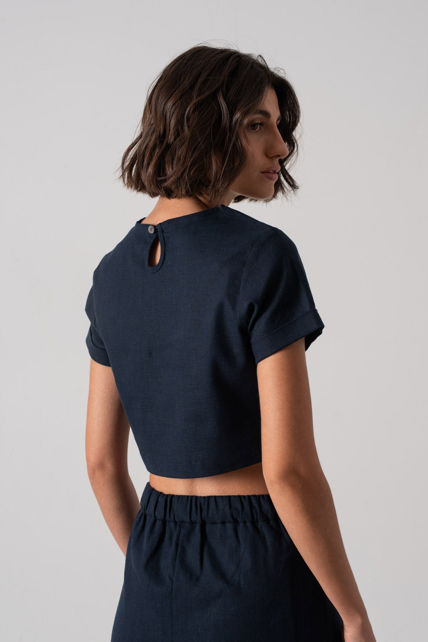 Zafiro Linen Cropped Top in Navy Luxmii